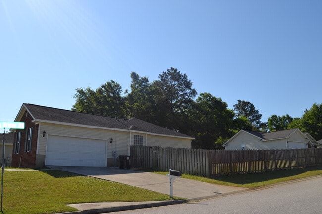 500 Stirling Bridge Rd in Grovetown, GA - Building Photo - Building Photo