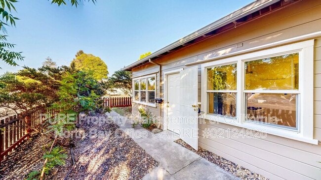 1430 Sonoma Ave in Santa Rosa, CA - Building Photo - Building Photo