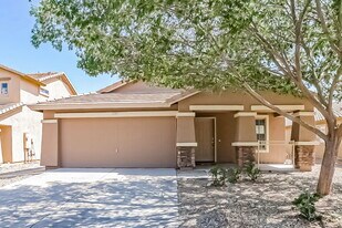 15337 W Lundberg St in Surprise, AZ - Building Photo
