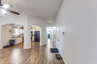15918 Colonial Bridge Ln in Houston, TX - Foto de edificio - Building Photo