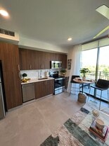 2021 NW 26th St, Unit A2