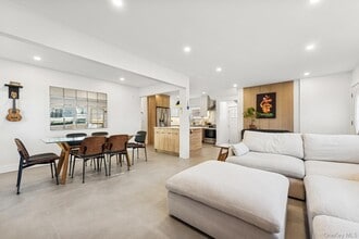 139 Gibson Blvd in Valley Stream, NY - Building Photo - Building Photo