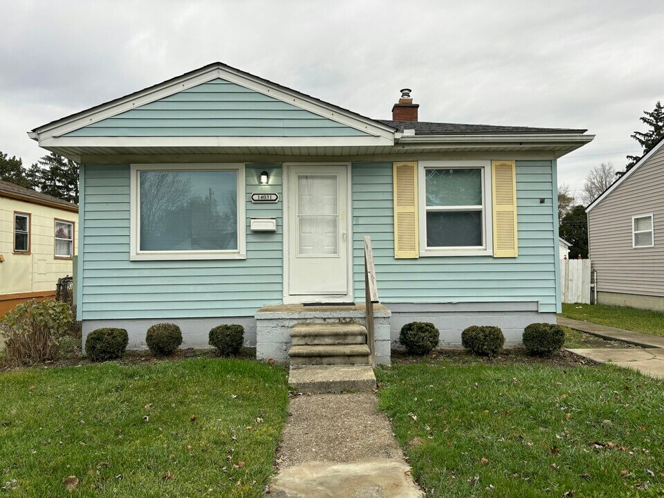 14031 Hendricks Ave in Warren, MI - Foto de edificio