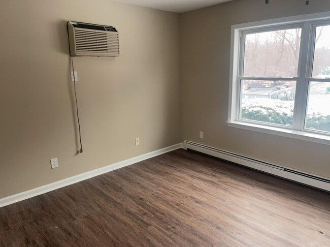 16 Bahret Ave in Poughkeepsie, NY - Building Photo - Building Photo