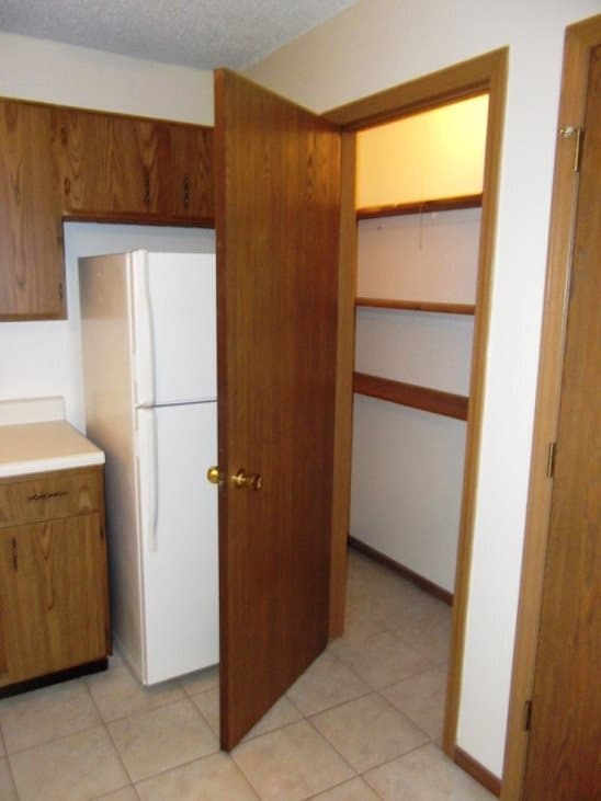 664 E Cherry St in Springfield, MO - Building Photo - Building Photo