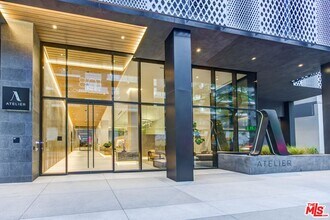 801 S Olive St in Los Angeles, CA - Foto de edificio - Building Photo