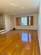 260 Walnut St-Unit -9 in Westfield, NJ - Building Photo - Building Photo