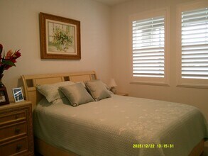 2255 Lark Way in Dixon, CA - Building Photo - Building Photo