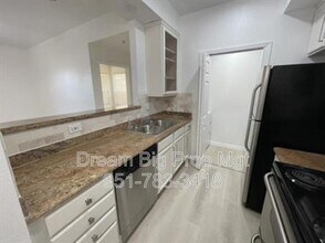 375 Central Ave in Riverside, CA - Building Photo - Building Photo
