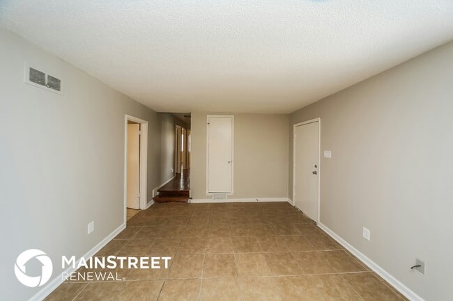 4877 Brentdale Ave in Memphis, TN - Foto de edificio - Building Photo