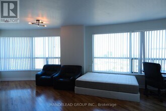 38-3138 Lee Centre Dr in Toronto, ON - Building Photo - Building Photo