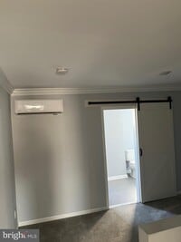 1426 N Bond St photo'