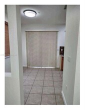 21207 NW 14th Pl in Miami, FL - Building Photo - Building Photo
