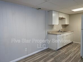 205 W Allen St in Springfield, IL - Building Photo - Building Photo