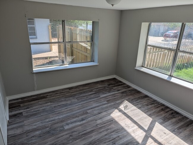 1011 Reynosa St in Mission, TX - Building Photo - Building Photo