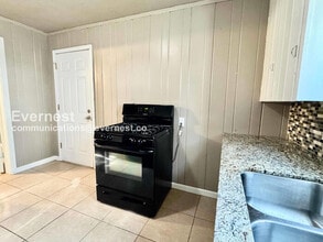 917 S Urbana Ave in Tulsa, OK - Building Photo - Building Photo