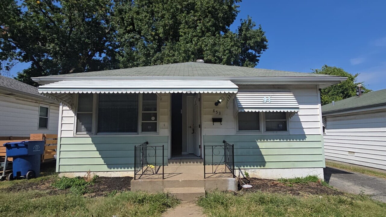 853 Hornsby Ave in St. Louis, MO - Building Photo