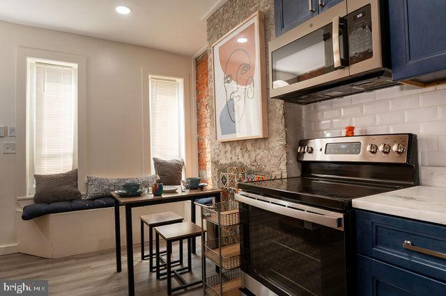 property at 1915 N Darien St