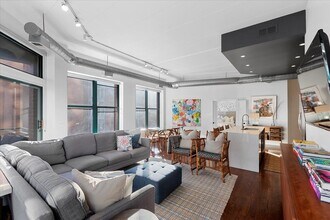 936 W Madison St in Chicago, IL - Building Photo - Building Photo