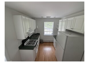 55 Cedar St in Valhalla, NY - Foto de edificio - Building Photo