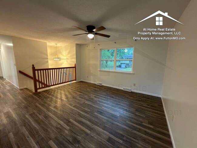 1 Locust Ln in Fulton, MO - Building Photo - Building Photo