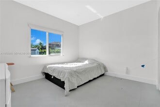 13236 SW 201st Terrace in Miami, FL - Building Photo - Building Photo