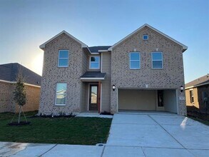 312 Lone Wolf Trl in Fort Worth, TX - Building Photo - Building Photo