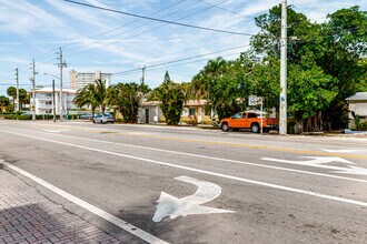 Villas By The Beach Apartments in Deerfield Beach, FL - Building Photo - Building Photo