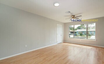 435 W Bedford Ave in San Antonio, TX - Building Photo - Building Photo