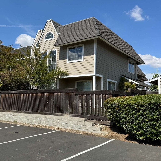 property at 3132 Woods Cir