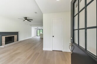 17910 Great Glen Dr in Houston, TX - Building Photo - Building Photo