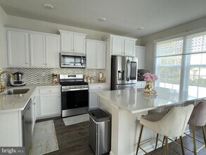 1 Autumn Park Blvd in Medford, NJ - Building Photo - Building Photo