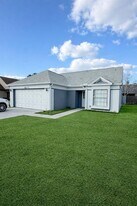 8273 Cascade Oaks Dr in Orlando, FL - Building Photo
