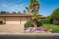 101 Columbia Dr in Rancho Mirage, CA - Foto de edificio - Building Photo