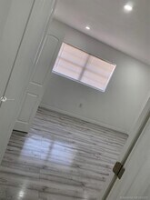 1521 NE 150th St-Unit -104 in Miami, FL - Foto de edificio - Building Photo