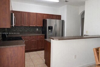 3065 SE 1st Dr in Homestead, FL - Building Photo - Building Photo
