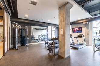 The Easton in Milwaukee, WI - Building Photo - Interior Photo