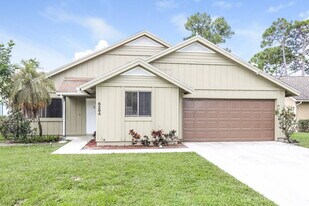 6294 Leslie St in Jupiter, FL - Building Photo