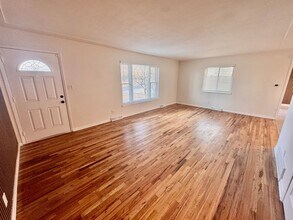 417 S Owens St in Lakewood, CO - Building Photo - Building Photo