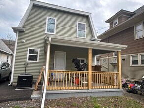 1239 Plymouth Ave S in Rochester, NY - Foto de edificio - Building Photo