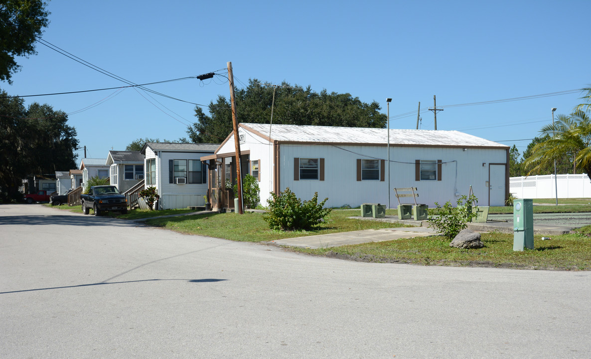 Peace River Village in Bartow, FL - Building Photo