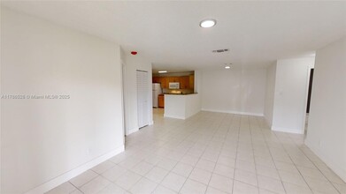 11255 W Atlantic Blvd in Coral Springs, FL - Building Photo - Building Photo