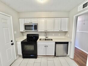 1795 Cornelia Ln in Memphis, TN - Building Photo - Building Photo