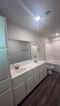5812 McGregor Loop, Unit B in Killeen, TX - Building Photo - Building Photo