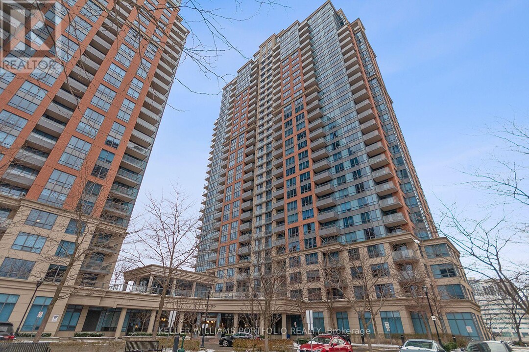 35-1635 Viking Ln in Toronto, ON - Building Photo