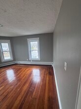 76 Angell St in Fall River, MA - Building Photo - Building Photo