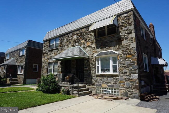 property at 2204 S 22nd St