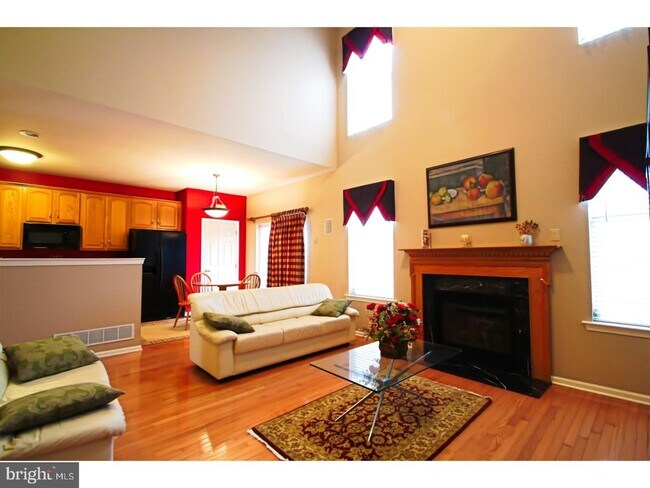216 Warwick Way in North Wales, PA - Building Photo - Building Photo