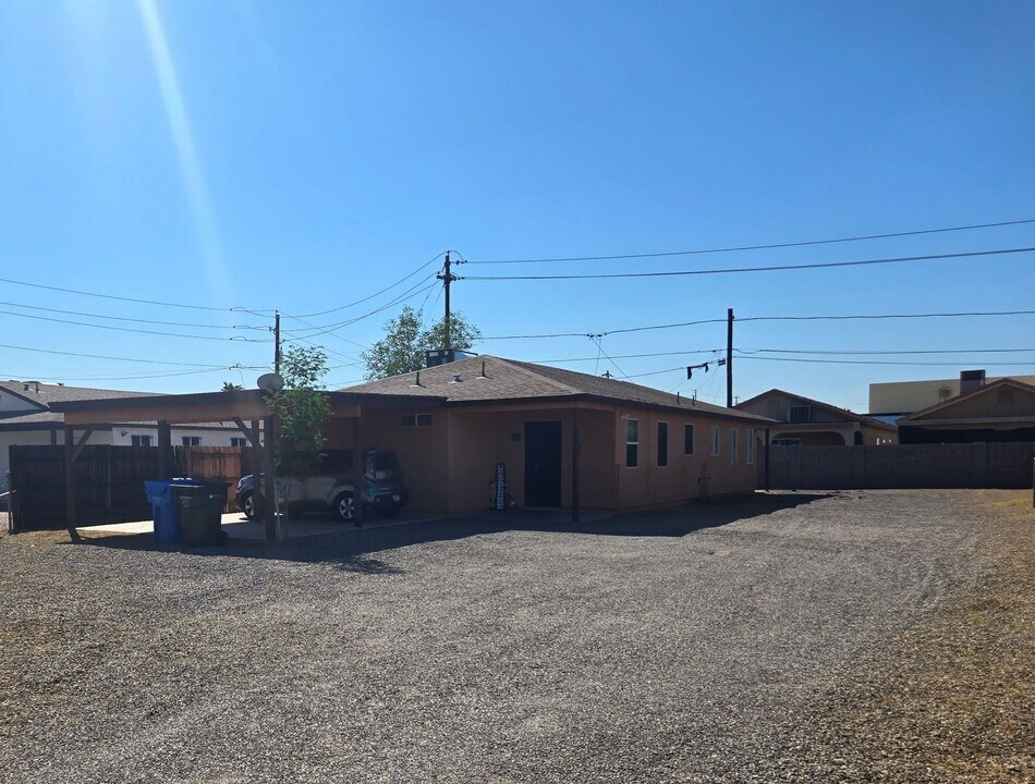 1807 W Tonto St in Phoenix, AZ - Building Photo