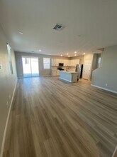 5662 Tinar St in Las Vegas, NV - Building Photo - Building Photo